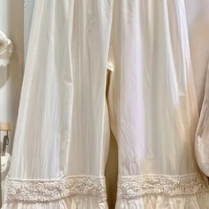 Fox By MADAME X. Petal Pink Wide-Leg Bloomer Pants with Ruffle Hem